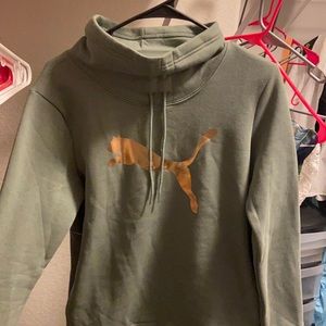 PUMA sweater